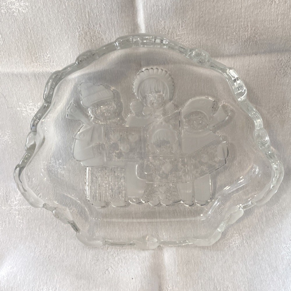 Mikasa Carolers Sweet Dish. 8.25 Candy Serving Dish Plate Christmas Holiday